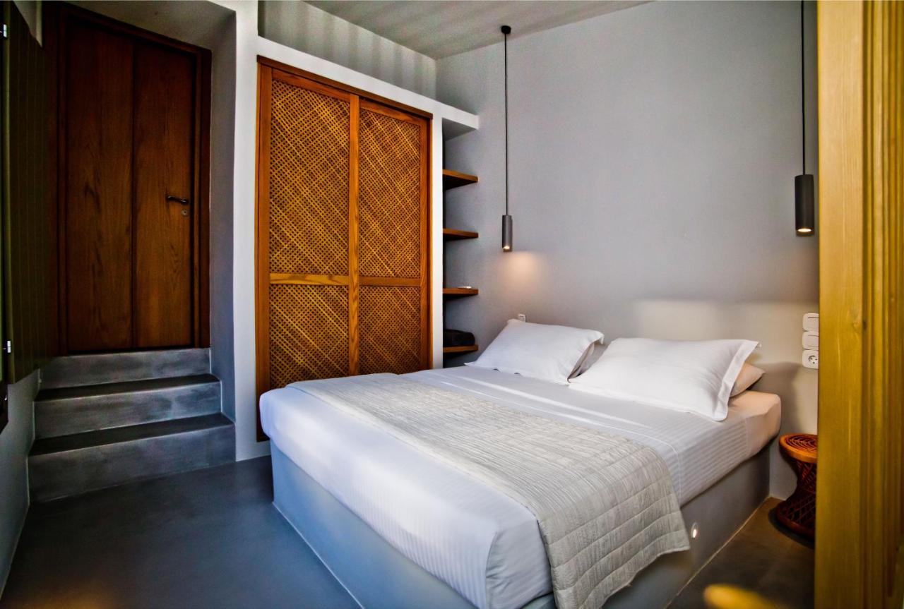 Petra Boutique Villas Arginonda Екстериор снимка