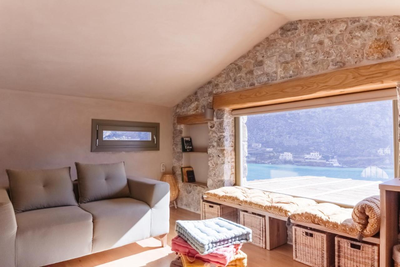 Petra Boutique Villas Arginonda Екстериор снимка