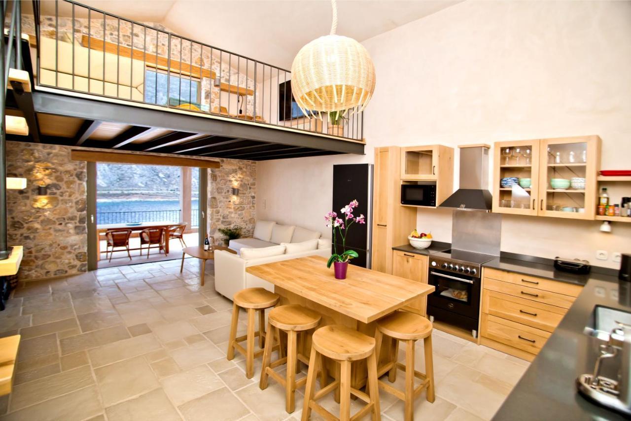 Petra Boutique Villas Arginonda Екстериор снимка