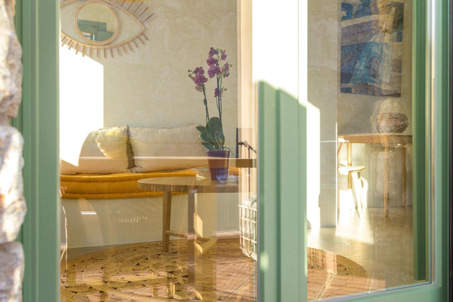 Petra Boutique Villas Arginonda Стая снимка