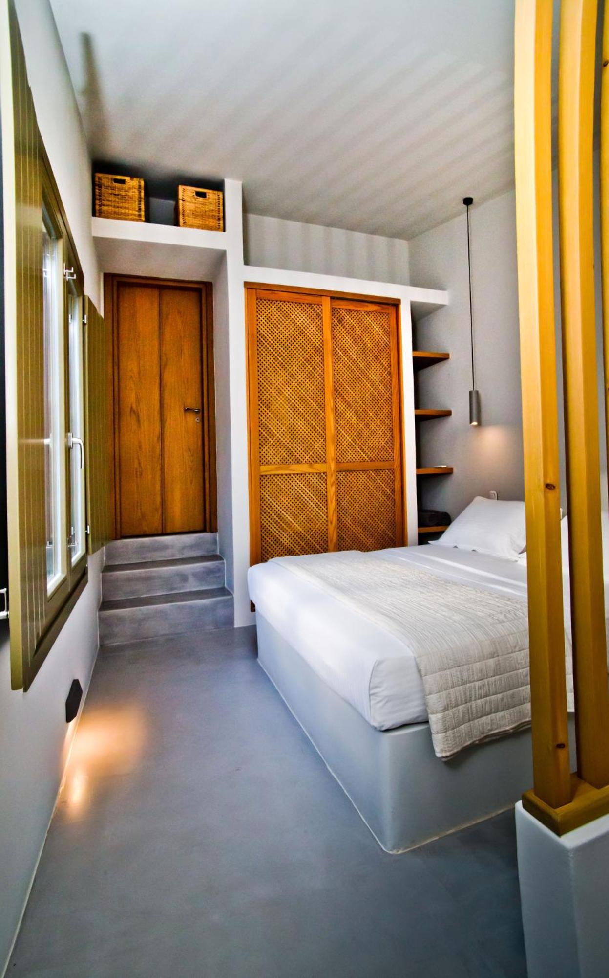 Petra Boutique Villas Arginonda Стая снимка